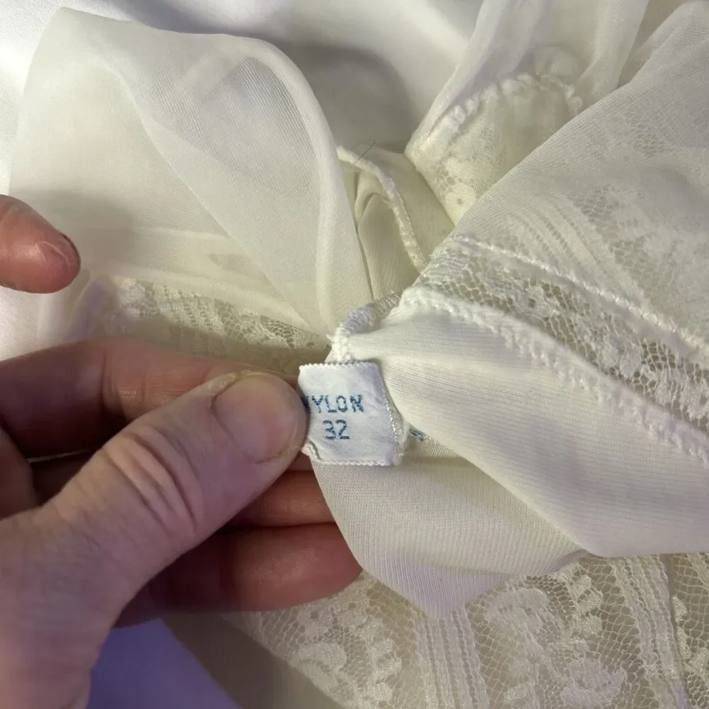 Vintage Luxite by Kayser White Nylon Lace Nightgown Slip Sz 32 Gathered Waist